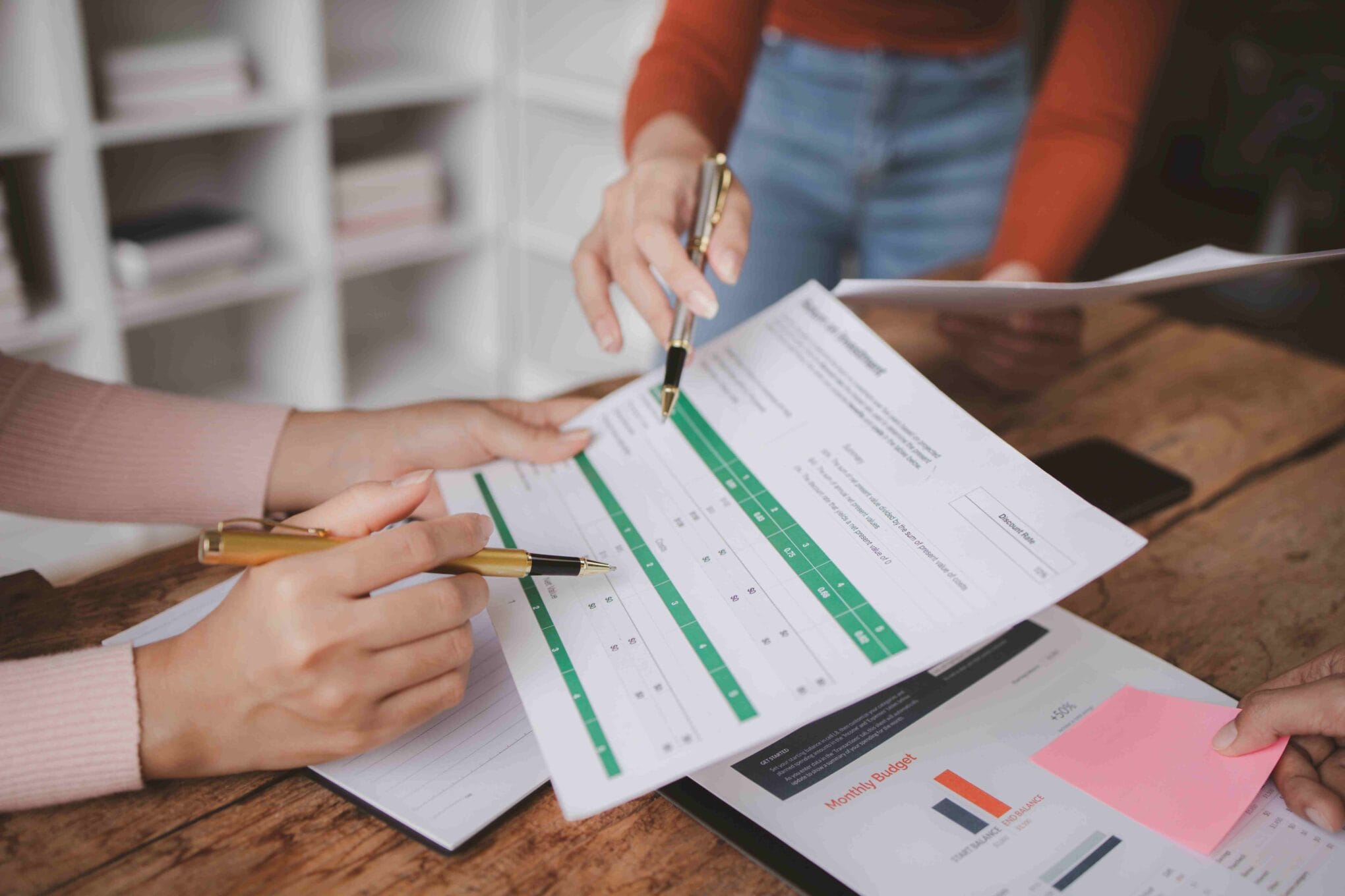 groups-of-people-joining-in-discussions-business-2025-01-16-22-57-55-utc